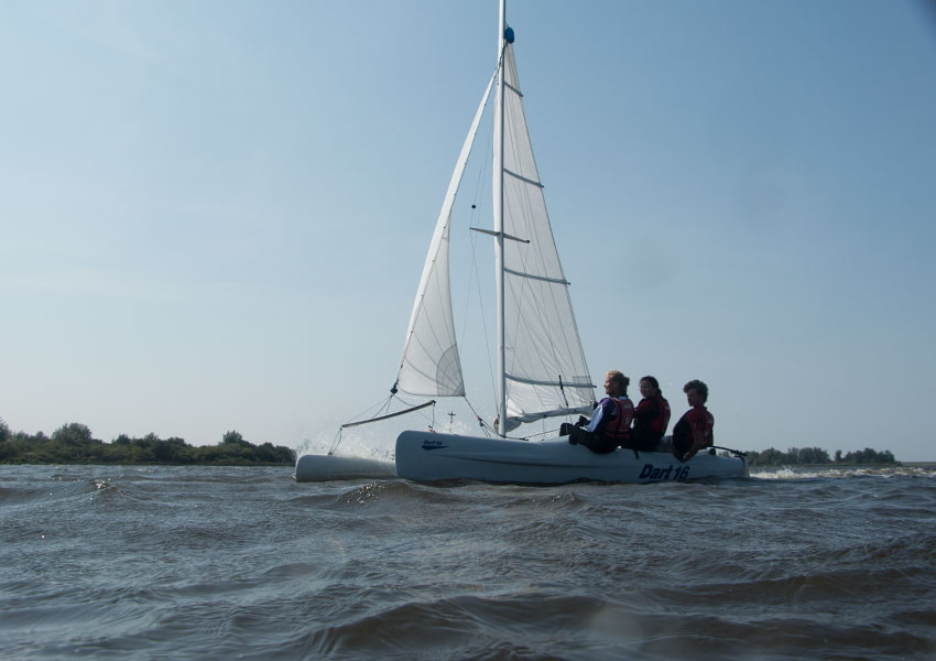 Catamaran | Zeilschool de lauwer