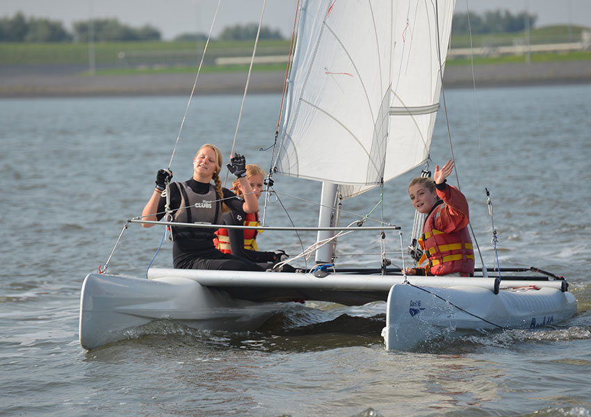 Catamaran | Zeilschool de lauwer